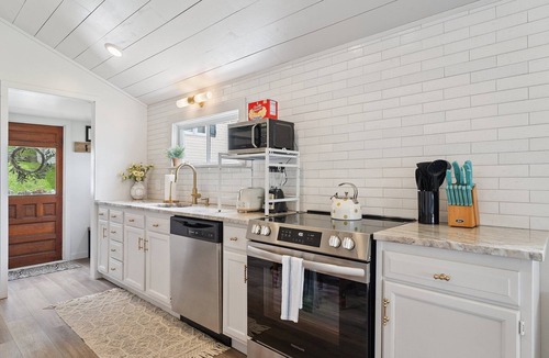 Hammondsport House | LakeFRONT Estate on Finger Lakes Wine Trail, 2 Separate Homes, Dock, Kayaks