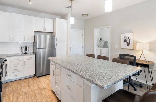 Land O' Lakes Apartment | Landing | Modern 2BD, Gym, Clubhouse