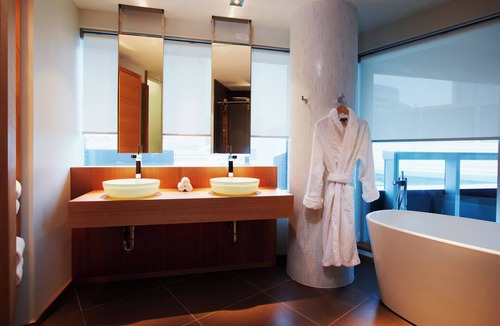 Toronto Entertainment District Hotel | Le Germain Hotel Maple Leaf Square