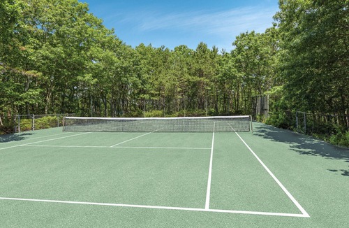 North Sea House | Luxurious 6bd/4.5ba on 4 acres with pool & tennis