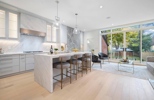Parkdale House | Luxury 4BR | High Park, Beach & Lake Views | Toronto
