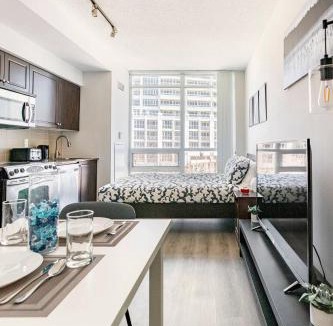 Fort York Apartment | Luxury Suites Steps to CN Tower - Lock in 4 Weeks Enjoy Half OFF