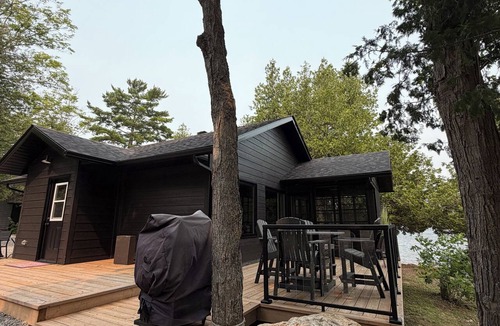 Manitoulin District Cottage | Luxury Waterfront Cottages | Gateway to McGregor Bay