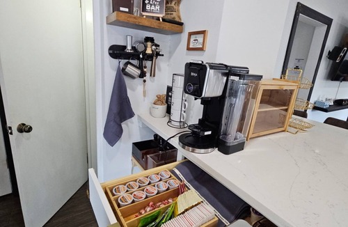 Lakeview House | ML 5Star Escape NY™ Luxury Family Oasis Near JFK, Queens & NYC Pet Friendly