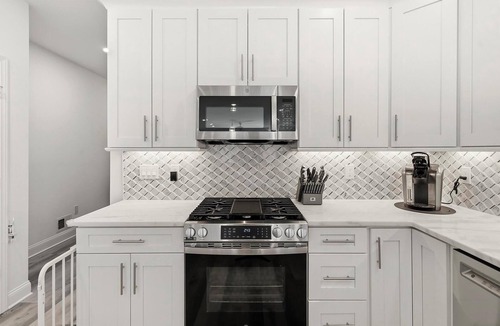 Seaside Heights House | Modern Beachside Haven : New Home, Sleeps 10, 5 Bed, 4 Bath, Walkable Boardwalk