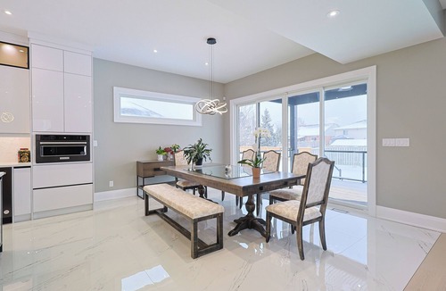 Niagara Falls Villa | Modern Masterpiece Luxury 6 Bedroom Home