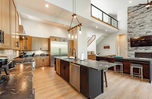 McHenry House | Modern Pet Friendly Lakefront Retreat w/Pool