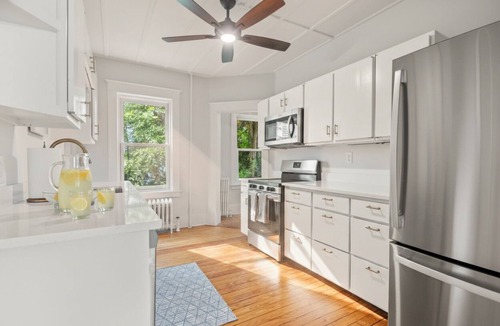 Mystic House | NEW Boutique Downtown Home, Shops, Patio, Office, Pets, Walk to Dining