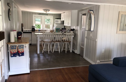 Popponesset Cottage | No place like Poppy, cozy 3 BR, 1bath outdoor shower 3 min walk to private beach