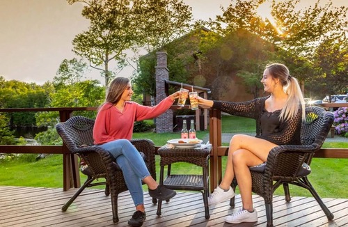 Liscomb Ski Chalet | One Bedroom Chalet with Double and Single Bed
