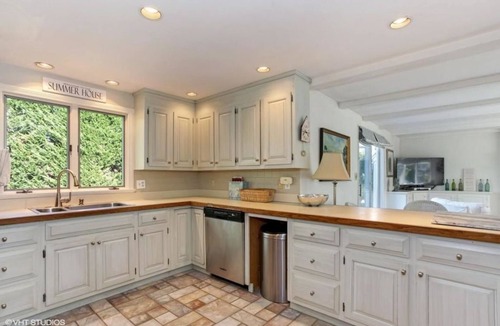 North Chatham House | Private Beach, Beautiful Neighborhood, Well-Behaved Pet Friendly
