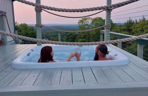 Eureka Springs House | Private Pool | Private Hot Tub | No Cleaning Fee