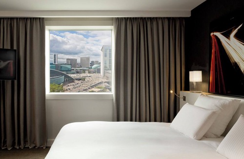 Faubourg de l'Arche Hotel | Pullman Paris La Défense