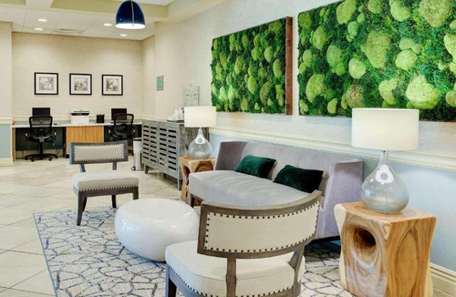 West Freehold Hotel | Radisson Hotel Freehold