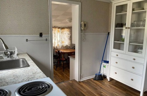 Wasaga Beach House | Riverfront Cottage in Beautiful Wasaga Beach