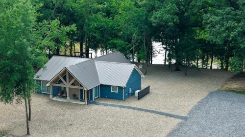 Golden House | Riverfront Retreat Beach, Fishing & Trails