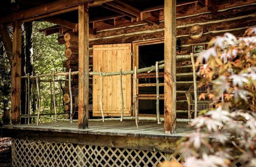 Penn Yan Cabin | Rustic Log Cabin, Ideal for a New York Glamping Getaway