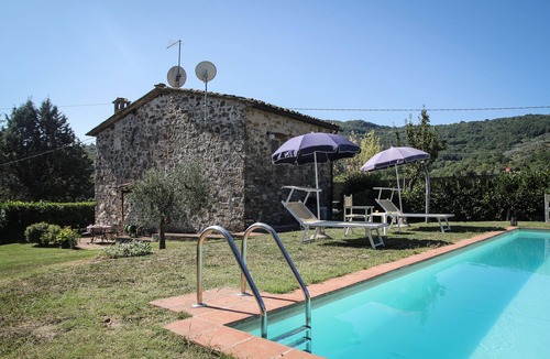 Borgo a Mozzano House | Rustic renovated, with every modern comfort, private pool and garden