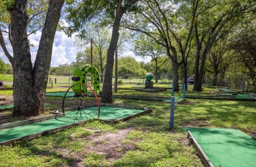 Burnet RV Rental | RV Site - Pull Through 21
