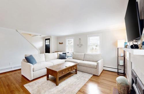 Harwich House | Sand Dollar Dreams
