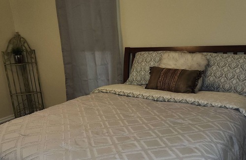 Austin Apartment | Serene and spacious one bedroom unit
