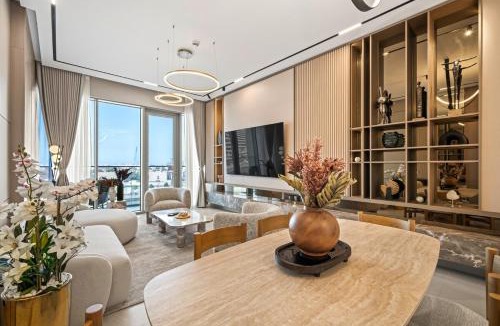 Al Safa Apartment | Serene Waterfront Gem UPSCALE