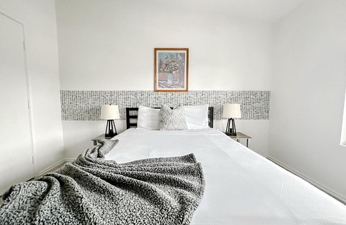 Windsor Park Apartment | Sleepover Modern 1BD 1BA Austin TX Apartments