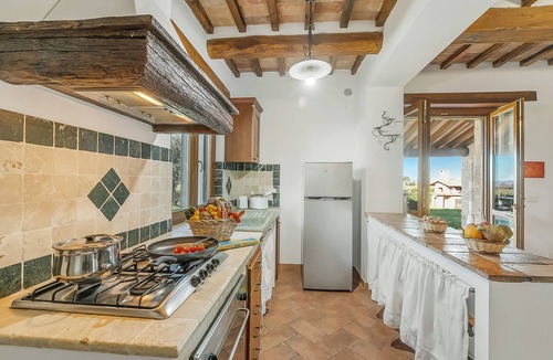 Pitigliano Apartment | Sorgenti Pitigliano 1 with Shared Pool and Terrace, Pitigliano, Italy
