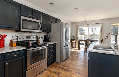 Waukee House | Spacious suburban ranch, pet friendly