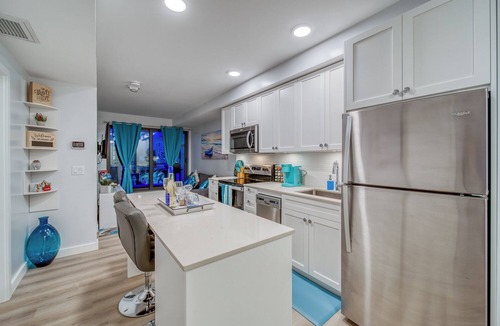 Bow Riverfront Apartment | Steps From Downtown Calgary