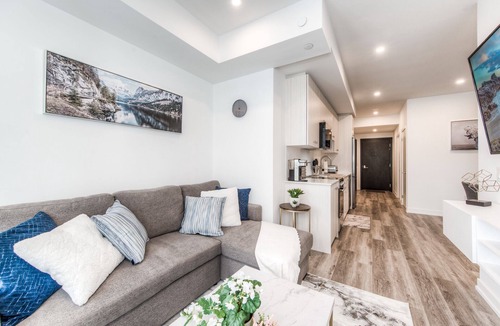 Kitchener Condo | Stylish and Cozy in DT Kitchener/Uptown Waterloo