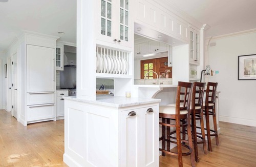 Bridgehampton House | Summerset Villa by Rove Travel | Home w/Pool & Hot Tub