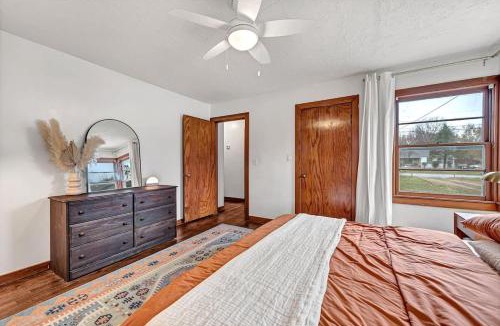 Siloam Springs House | The Fox Den
