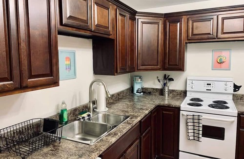 North End Apartment | Ultimate Pet-friendly Studio with Patio