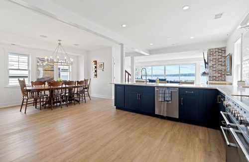 Shady Side House | Waterfront Sanctuary only 50 Min. From DC/Balt.