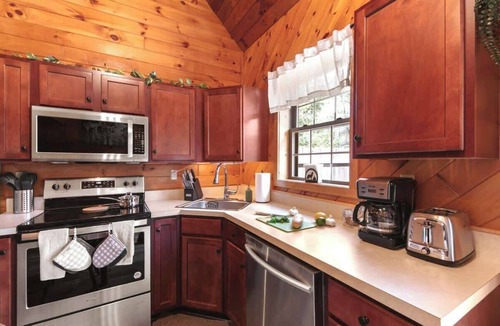 Broadalbin Condo | Wolf Lair - Adirondack Retreat + Lake Access