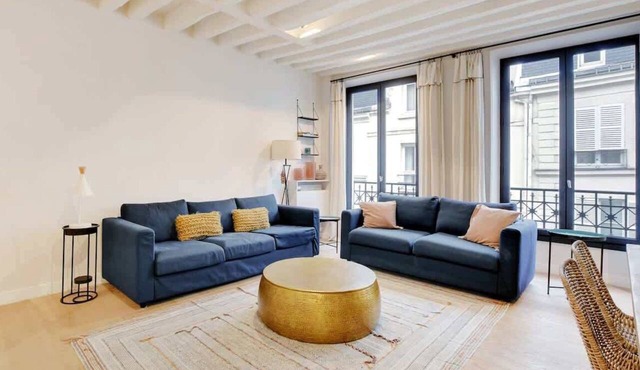 A Prestigious 2-BR in Louvre
