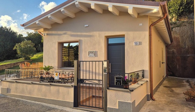 Accogliente alloggio a Pitigliano con giardino e parcheggio