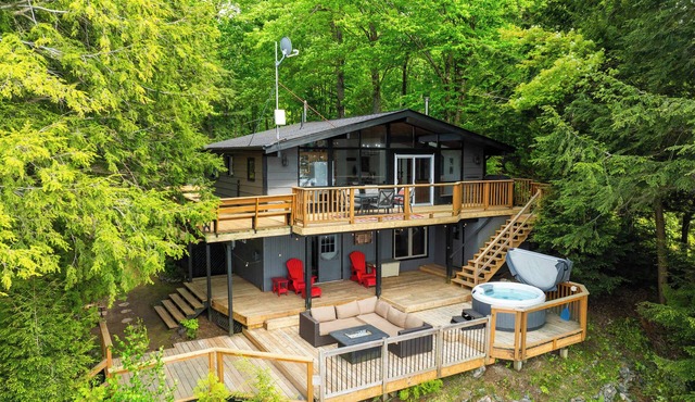 Alpine Lake House - Waterfront + Hot tub