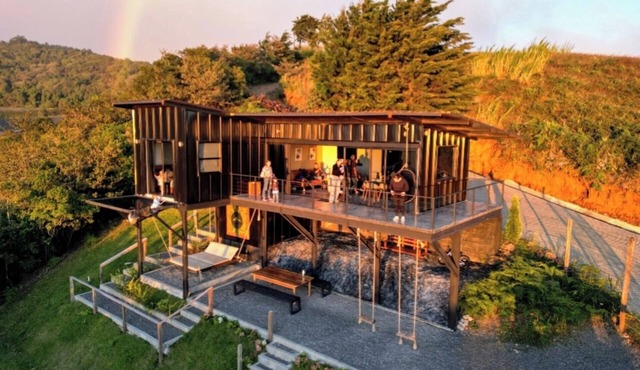 BLACK TI - Luxury Cabin, Poas Volcano