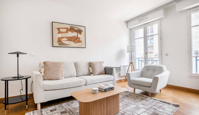 Blueground | Odéon, elev & concierge, nr Seine