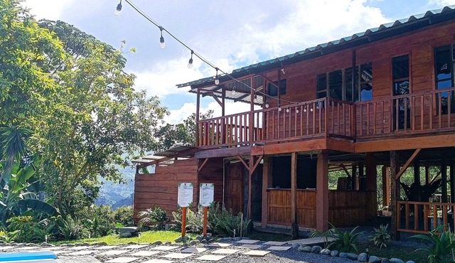 Cabaña de Montaña, en Chirripó-turrialba, Especial Para el Avistamiento de Aves