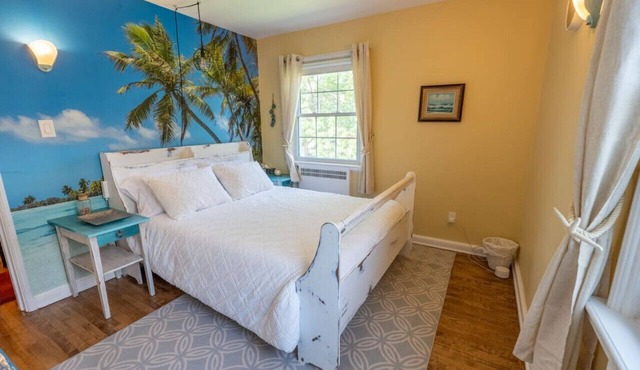 Cardinal Inn ~ Beach Room