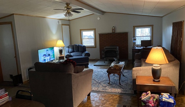 Close to Penn State - ideal for football weekends!