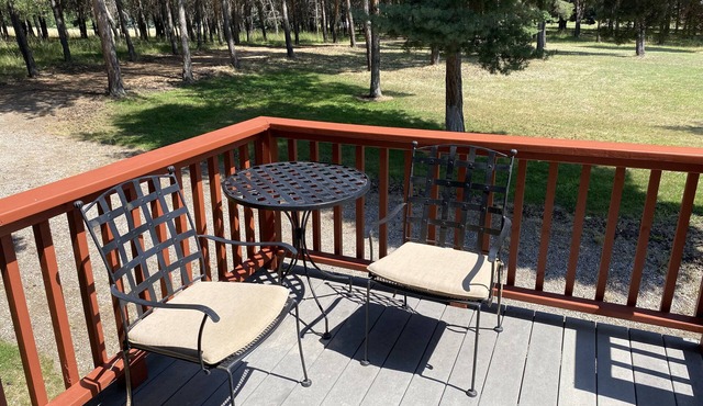 Cozy and Convenient in Rural Kalispell on 5+ Acres