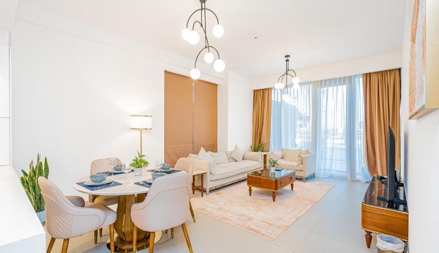 Escape24 Elegant 2BR with Canal view near Safa Park