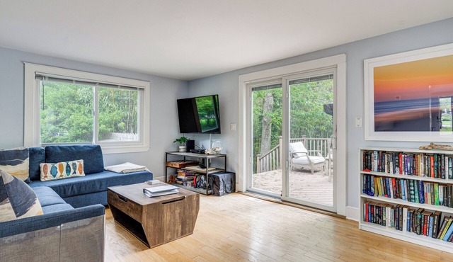 Hamptons Vacation Rental w/Saltwater Pool