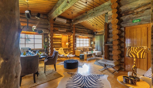 Kuukkeli Log Houses Teerenpesä - Premium Suite A48