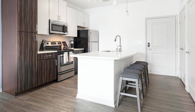 Landing | Incredible 2BD, Clubhouse, Gym