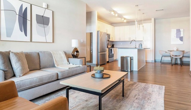 Landing | Incredible 2BD, Gym, Pool